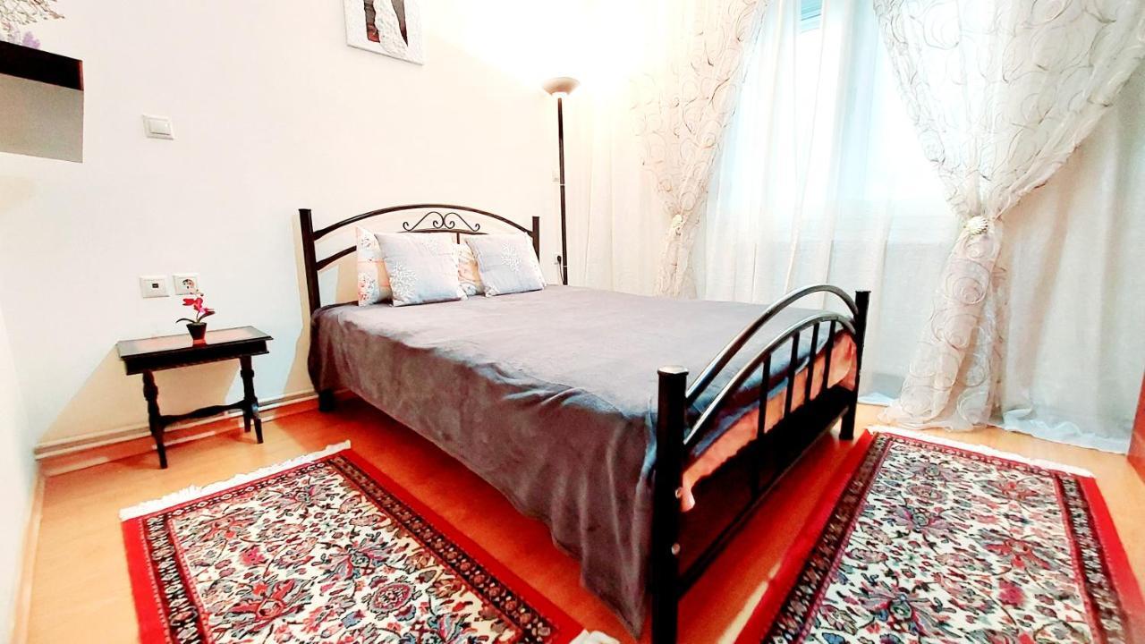 "Home Sweet Home" 3 Bedrooms Big House 110M Free Indoor Parking! Tessalónica Exterior foto